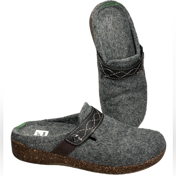 Earth Origins Aurora Janet Womens Size‎ 6 M Slip On Mule Grey Slide Sandal Shoes - Picture 1 of 9